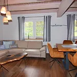 Doppelhaushaelfte Duenenhaus I, Casa vacanze Trassenheide