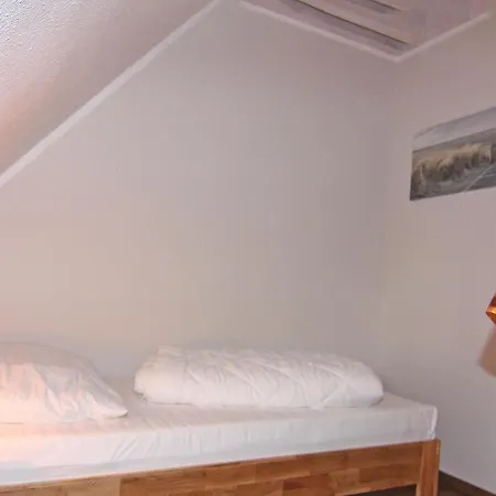 Doppelhaushaelfte Duenenhaus I, * Trassenheide