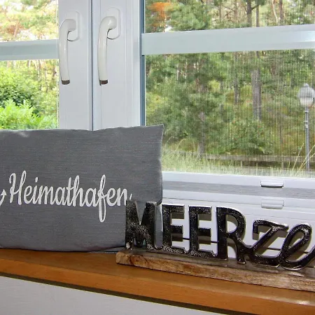 Casa de Férias Doppelhaushaelfte Duenenhaus I, *