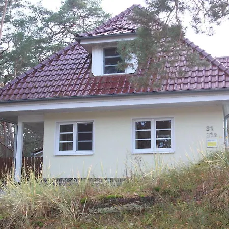 Casa de Férias Doppelhaushaelfte Duenenhaus I, *