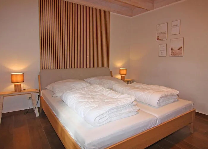 Doppelhaushaelfte Duenenhaus I, * Trassenheide